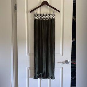 Anthropologie Maxi Pleated Skirt. Size 00P
